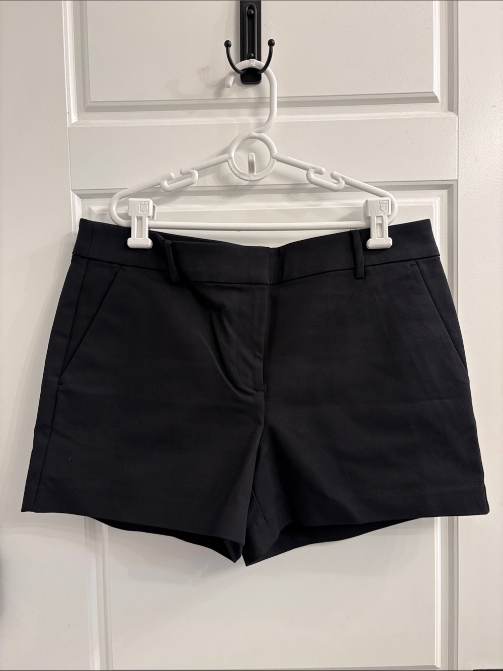 Loft Riviera Shorts - Picture 2 of 4
